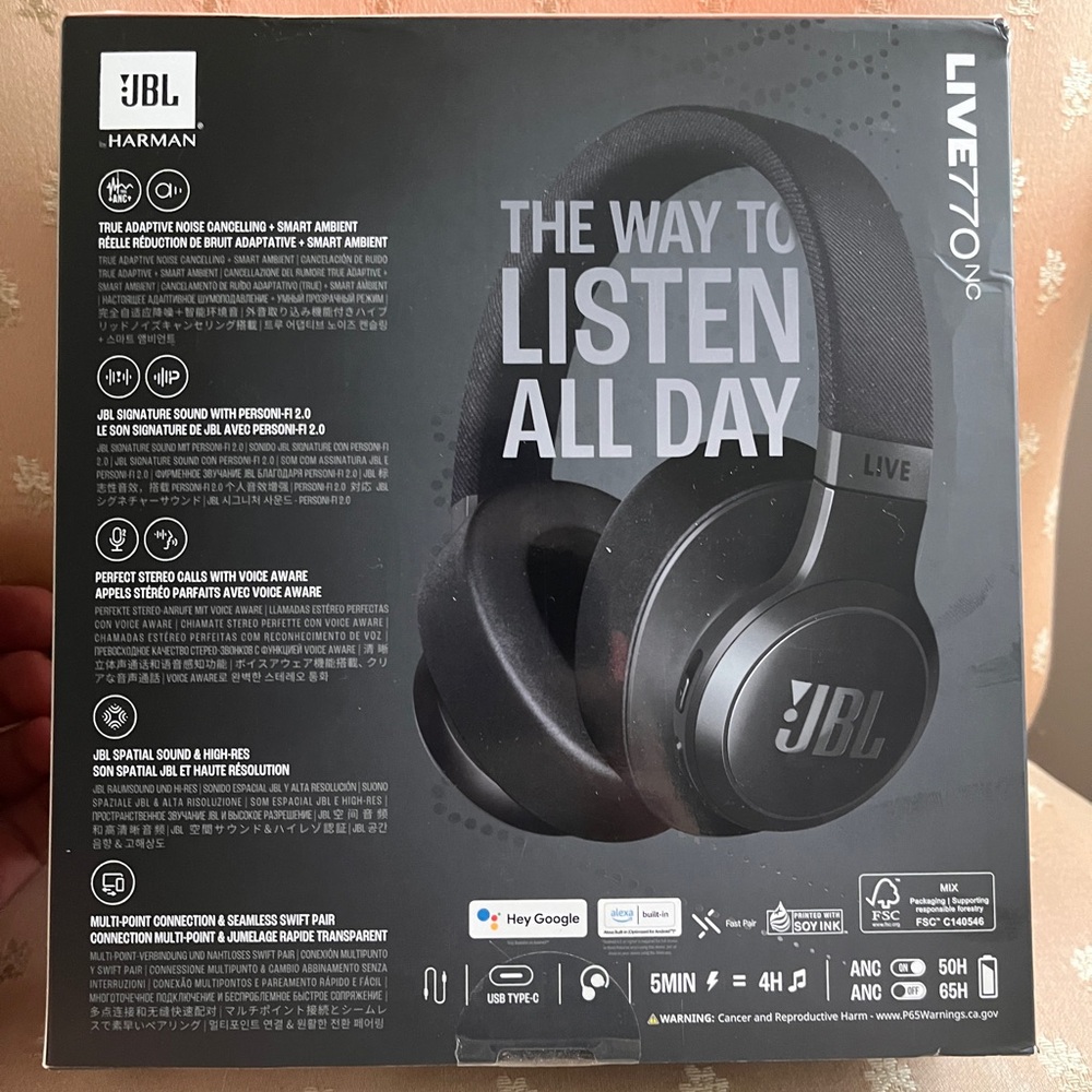 New JBL Live770nc True adaptive noise canceling headphones - Picture 3 of 5